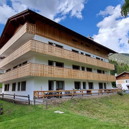 Stella Alpina Apartment Campitello di Fassa Ngoại thất bức ảnh