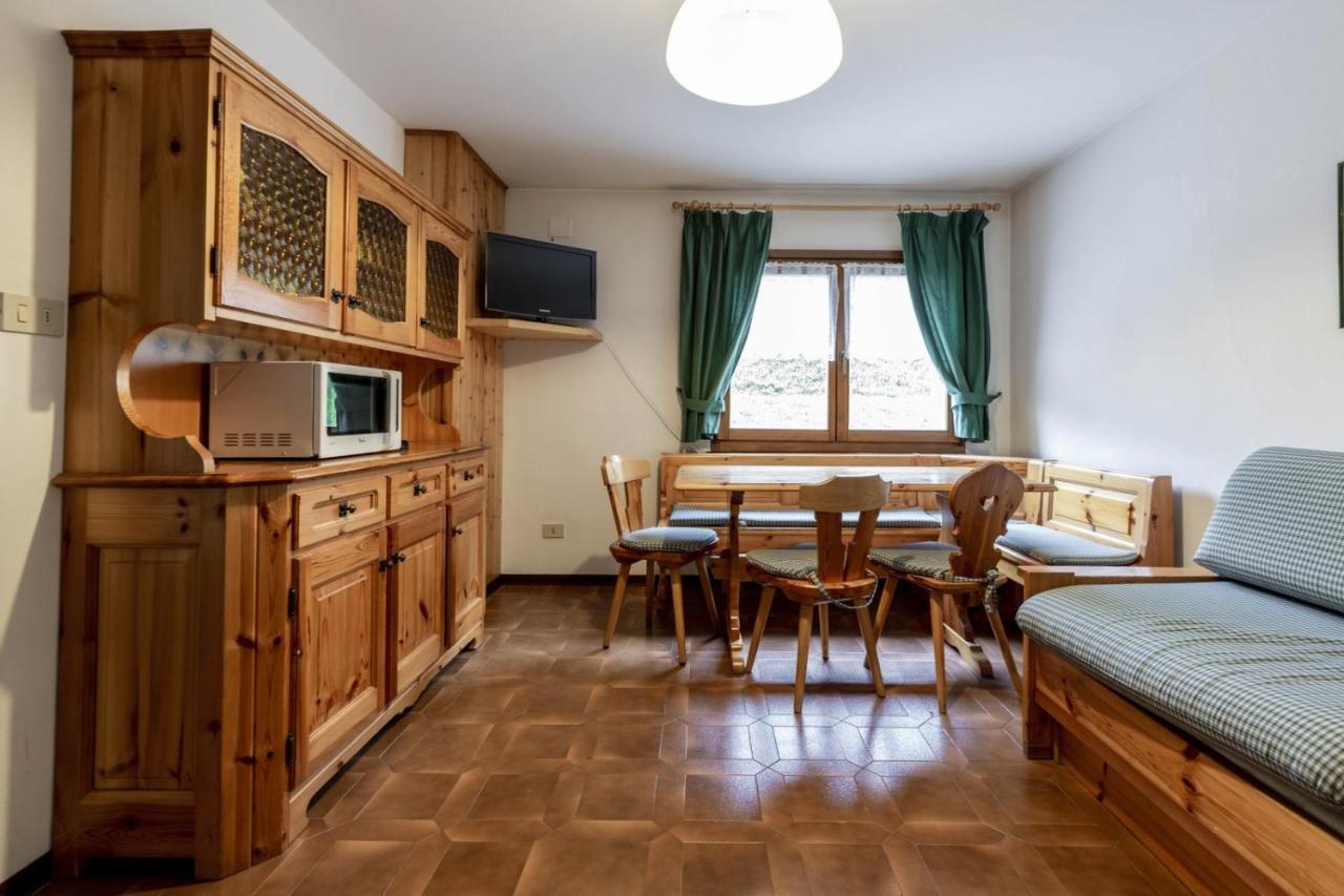 Stella Alpina Apartment Campitello di Fassa Ngoại thất bức ảnh