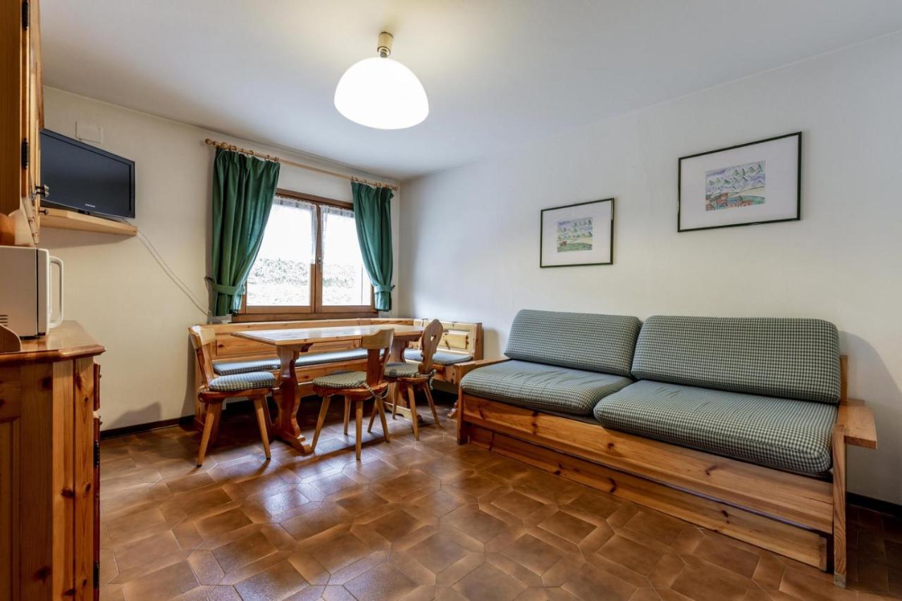 Stella Alpina Apartment Campitello di Fassa Ngoại thất bức ảnh