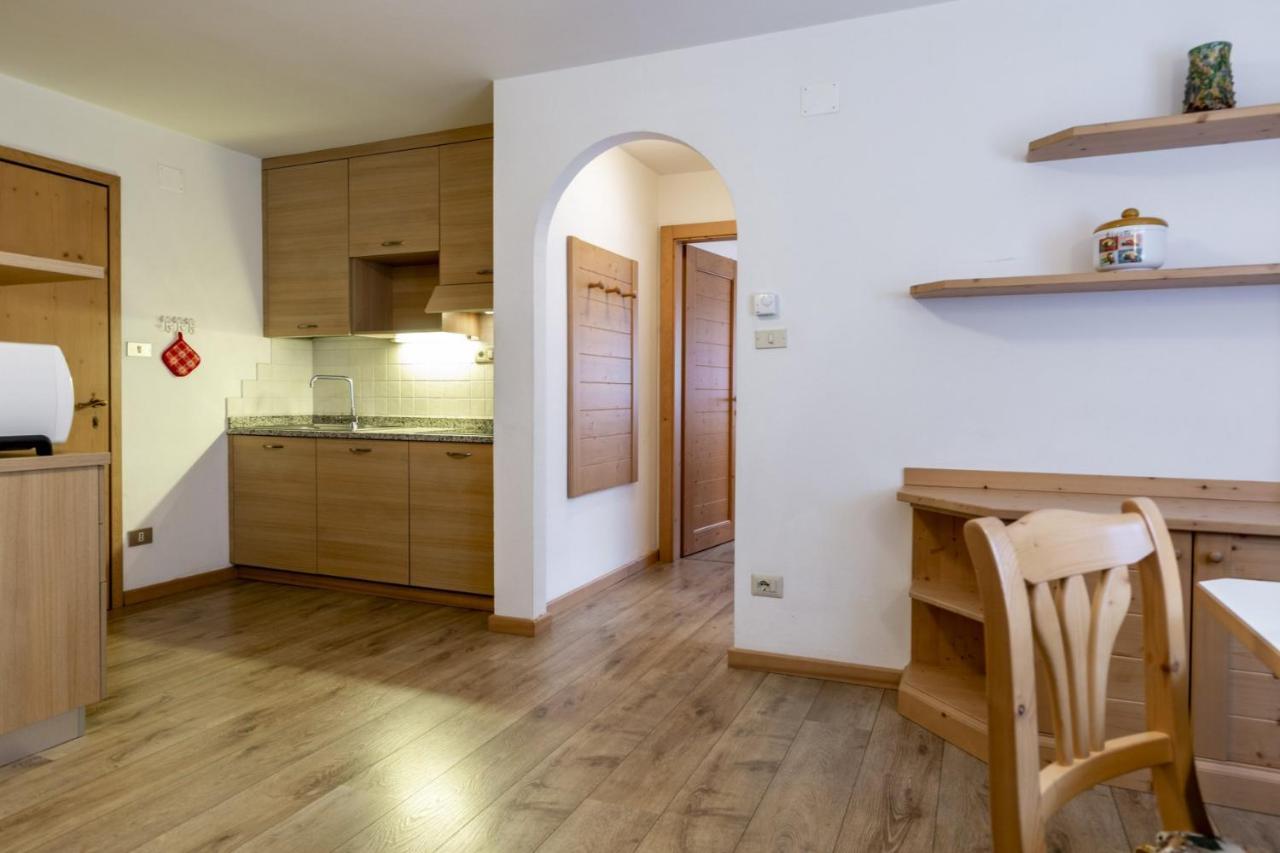 Stella Alpina Apartment Campitello di Fassa Ngoại thất bức ảnh