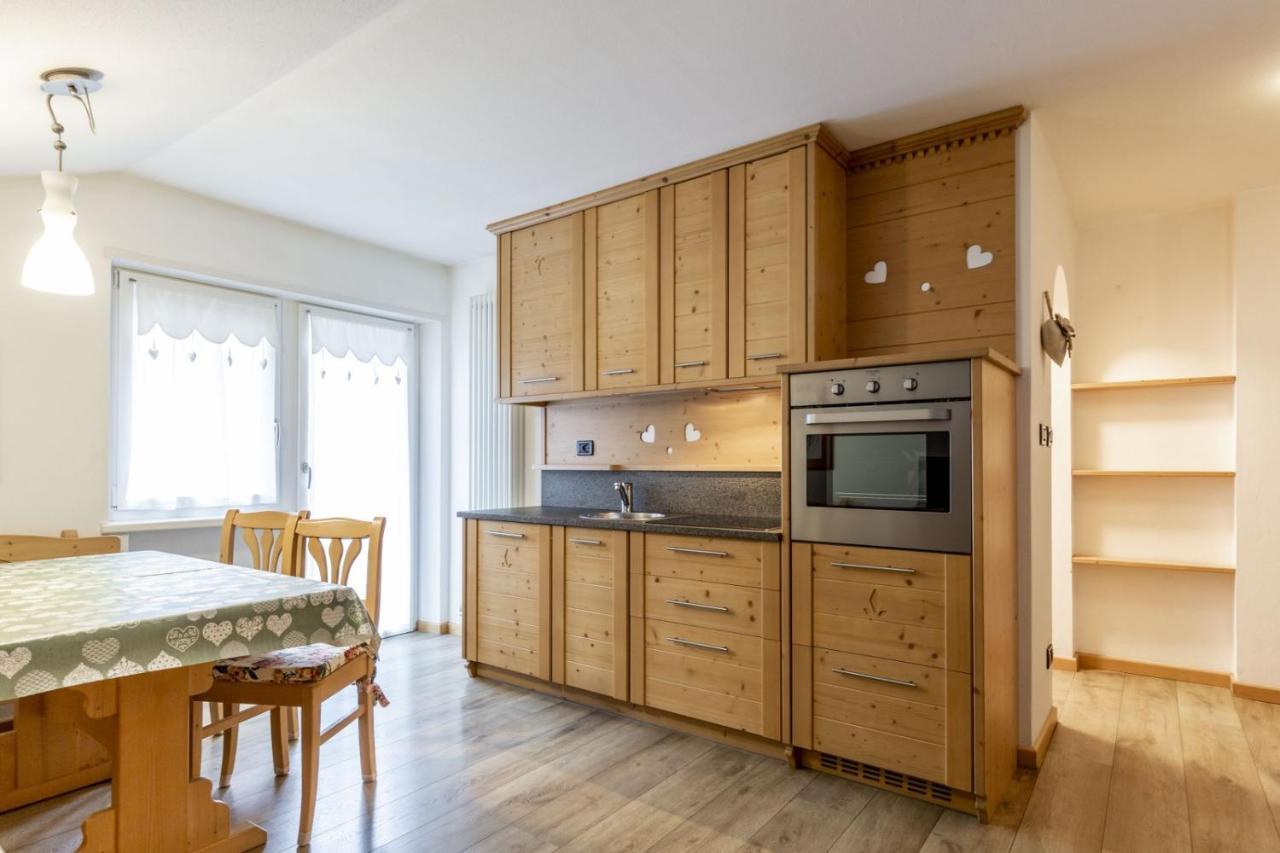 Stella Alpina Apartment Campitello di Fassa Ngoại thất bức ảnh