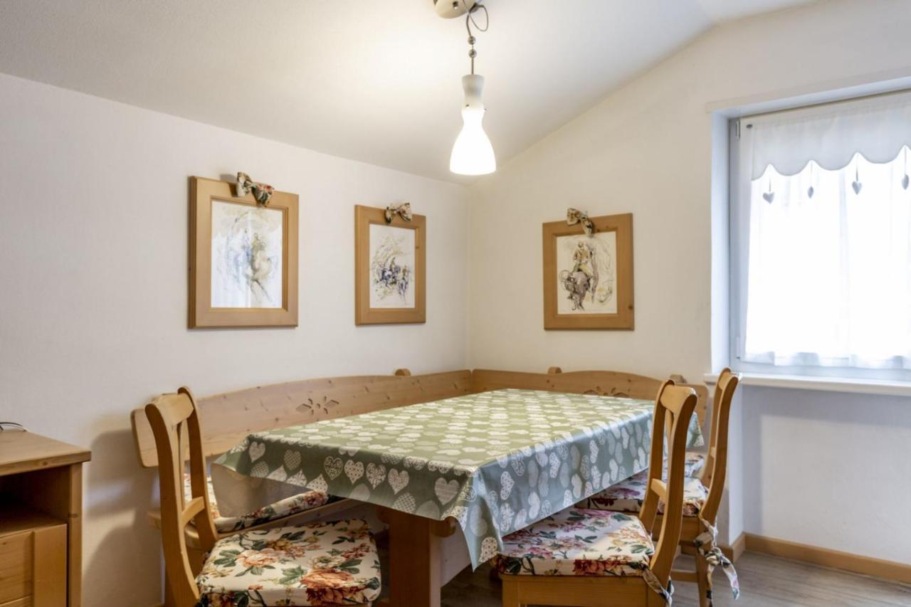 Stella Alpina Apartment Campitello di Fassa Ngoại thất bức ảnh