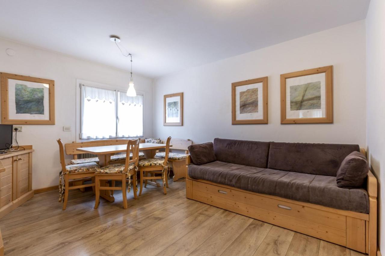 Stella Alpina Apartment Campitello di Fassa Ngoại thất bức ảnh