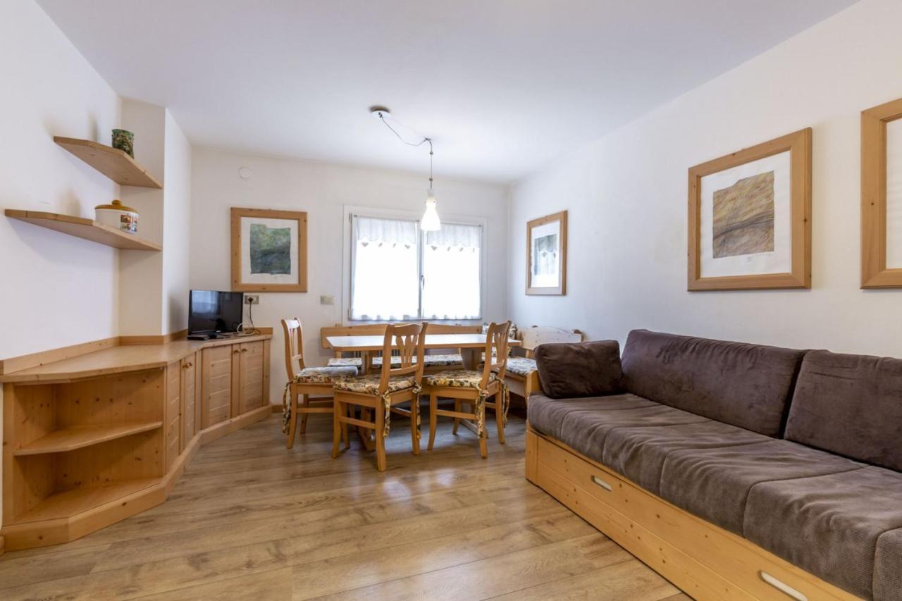 Stella Alpina Apartment Campitello di Fassa Ngoại thất bức ảnh