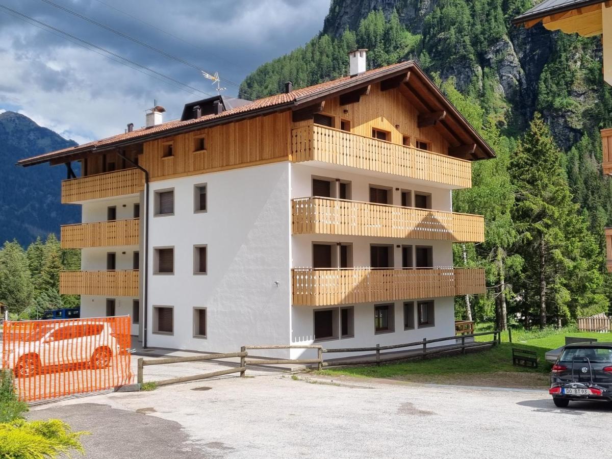 Stella Alpina Apartment Campitello di Fassa Ngoại thất bức ảnh