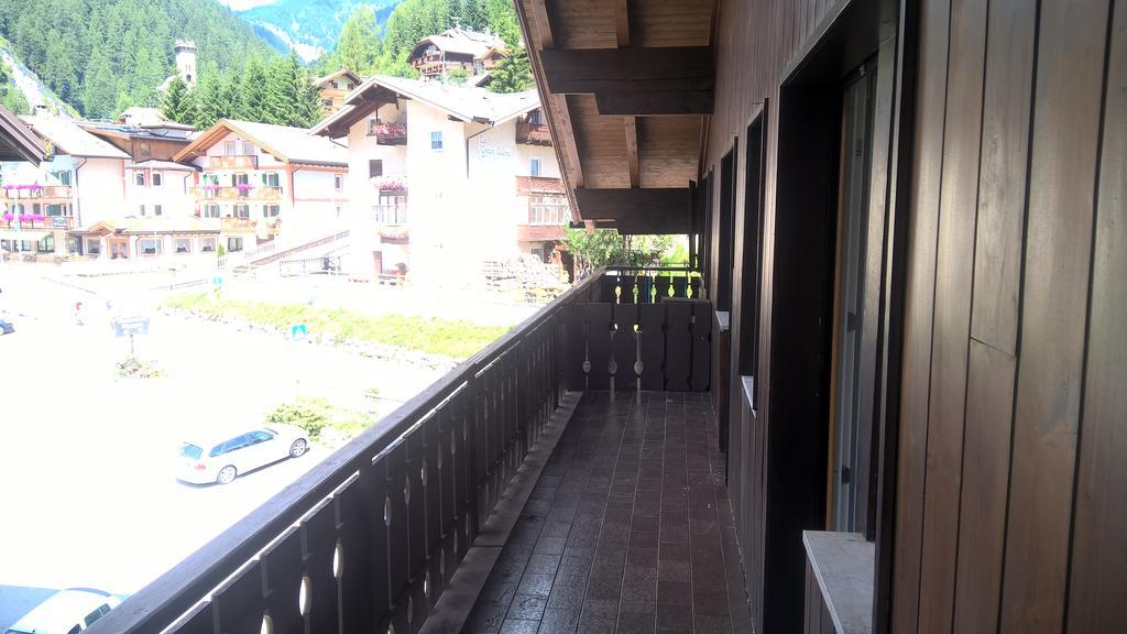 Stella Alpina Apartment Campitello di Fassa Ngoại thất bức ảnh